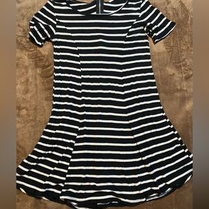 Heart & hips • dress • womens small